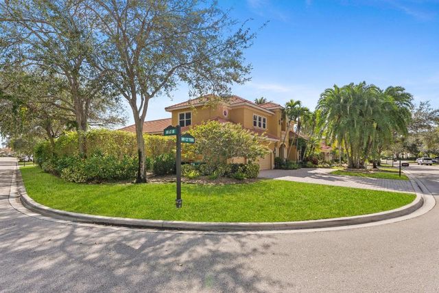 6676 NW 127th Terrace, Parkland, FL 33076