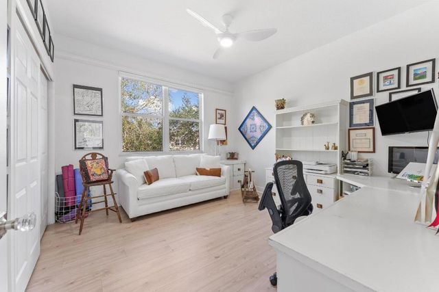 6676 NW 127th Terrace, Parkland, FL 33076