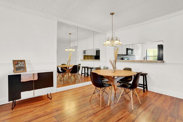 4715 Lucerne Lakes Boulevard E 103, Lake Worth, FL 33467