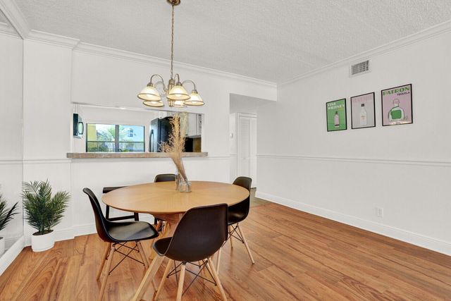 4715 Lucerne Lakes Boulevard E 103, Lake Worth, FL 33467