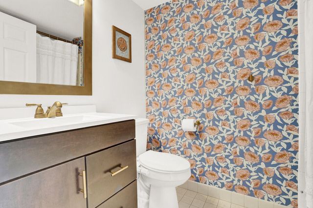 4715 Lucerne Lakes Boulevard E 103, Lake Worth, FL 33467