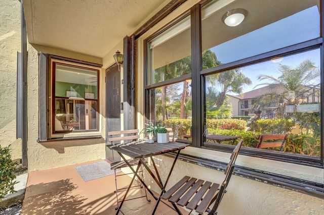 4715 Lucerne Lakes Boulevard E 103, Lake Worth, FL 33467