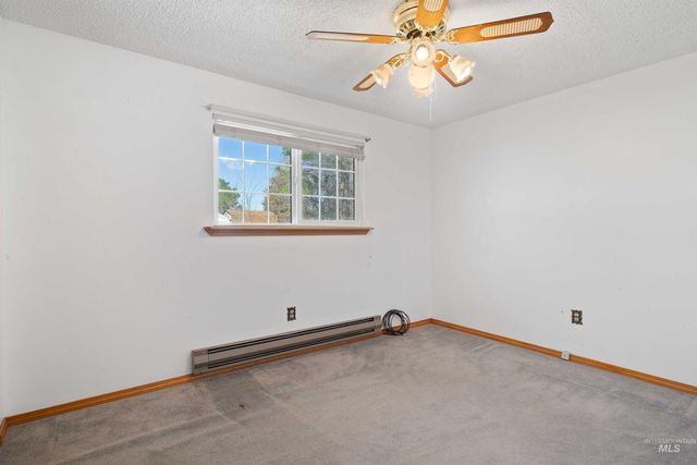 442 Crestview Drive, Twin Falls, ID 83301