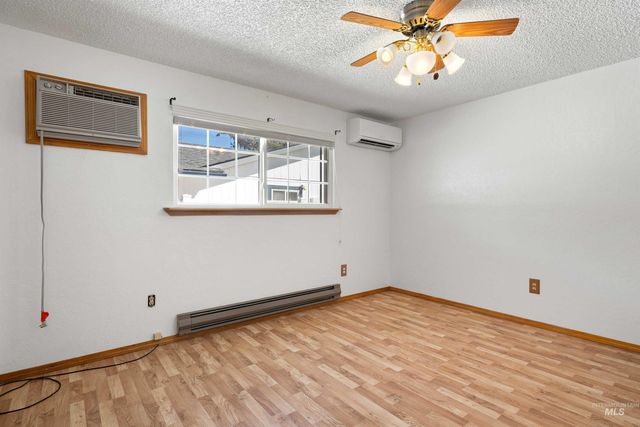 442 Crestview Drive, Twin Falls, ID 83301