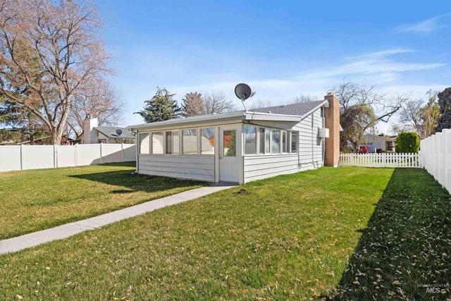 442 Crestview Drive, Twin Falls, ID 83301