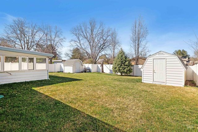 442 Crestview Drive, Twin Falls, ID 83301