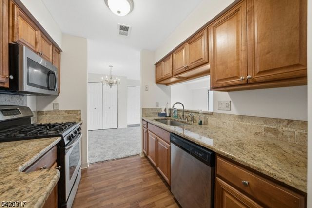 114 Henley Dr 114, Franklin Twp., NJ 08873