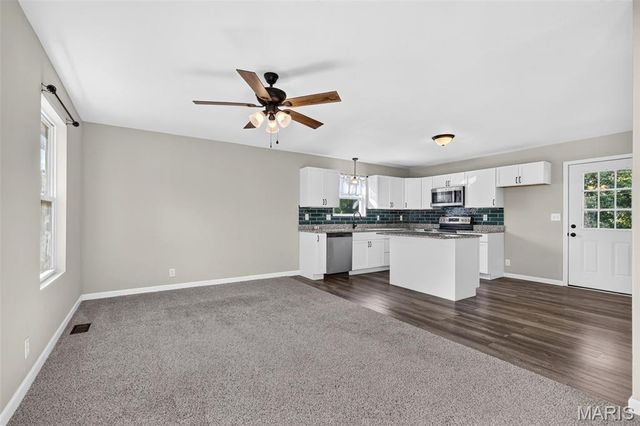 825 Highway WW, Foristell, MO 63348