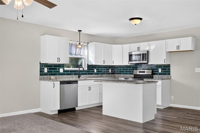 825 Highway WW, Foristell, MO 63348