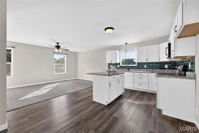 825 Highway WW, Foristell, MO 63348