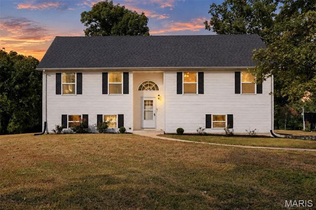 825 Highway WW, Foristell, MO 63348