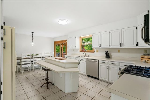 573 Smyrna Church Road, Chatsworth, GA 30705