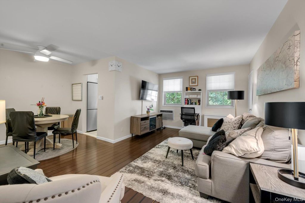 69-33 210 Street B, Bayside, NY 11364 — photo 5