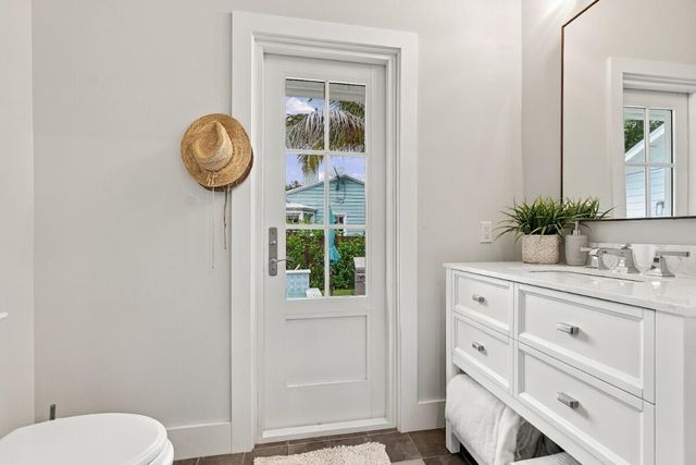 108 N Swinton Avenue, Delray Beach, FL 33444