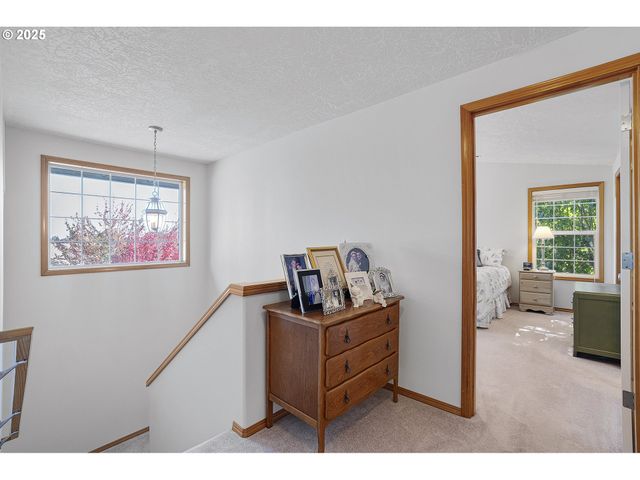 361 Sw Howard Dr, Mc Minnville, OR 97128