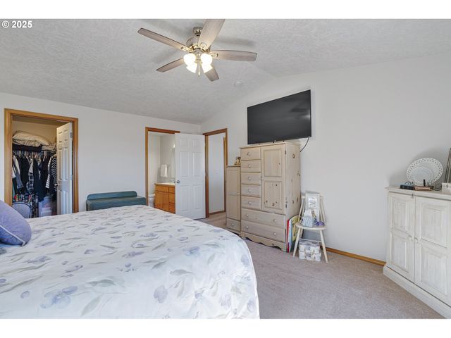 361 Sw Howard Dr, Mc Minnville, OR 97128