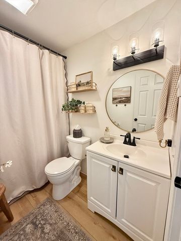 177 Heritage Dr 177, Northbridge, MA 01588