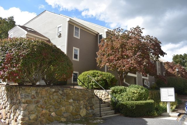 177 Heritage Dr 177, Northbridge, MA 01588