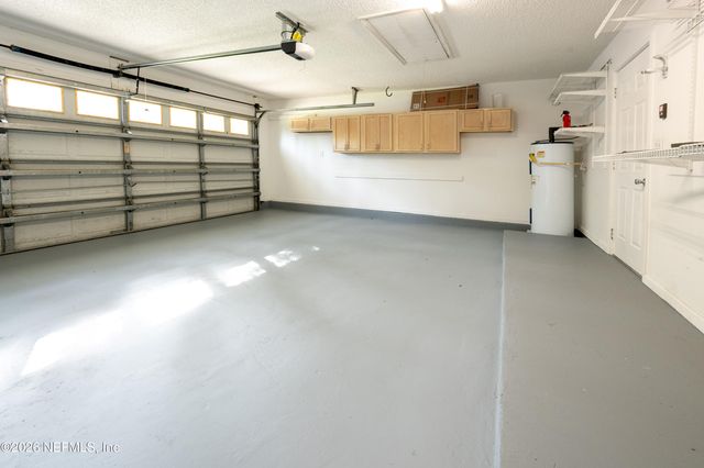 1673 TALL TREE Drive E, Jacksonville, FL 32246