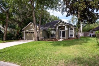 1673 TALL TREE Drive E, Jacksonville, FL 32246