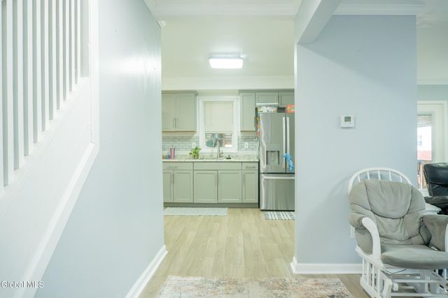 2 Bigelow Avenue, Schenectady, NY 12304