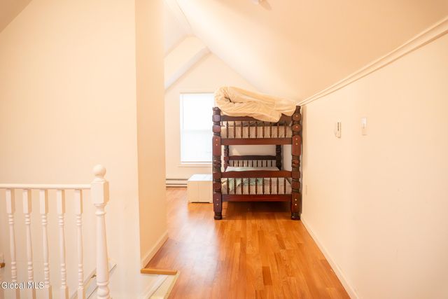 2 Bigelow Avenue, Schenectady, NY 12304