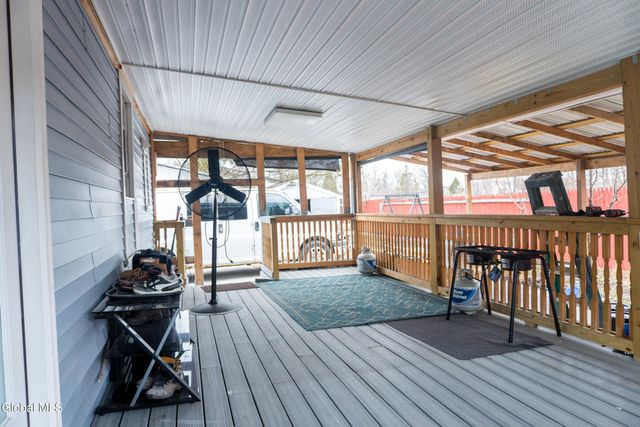 2 Bigelow Avenue, Schenectady, NY 12304