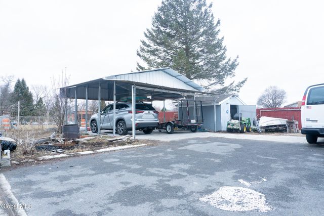 2 Bigelow Avenue, Schenectady, NY 12304