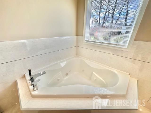 8 Constitution Court, East Brunswick, NJ 08816