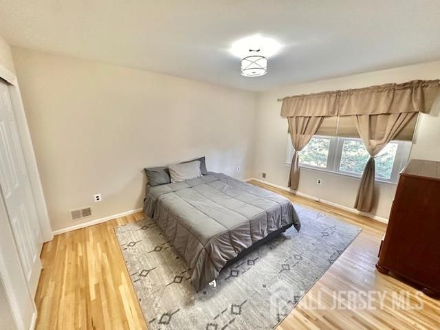 8 Constitution Court, East Brunswick, NJ 08816