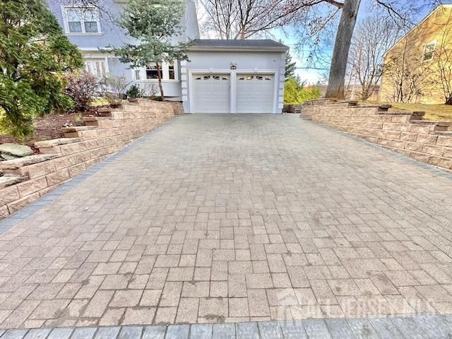 8 Constitution Court, East Brunswick, NJ 08816