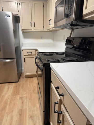 136 Sea Crest Cir, Vallejo, CA 94590