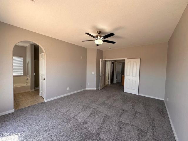6525 W LARIAT Lane, Phoenix, AZ 85083