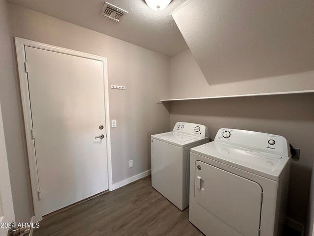 6525 W LARIAT Lane, Phoenix, AZ 85083