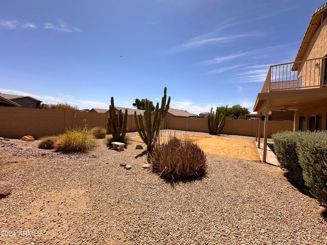 6525 W LARIAT Lane, Phoenix, AZ 85083