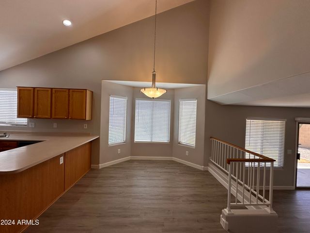 6525 W LARIAT Lane, Phoenix, AZ 85083