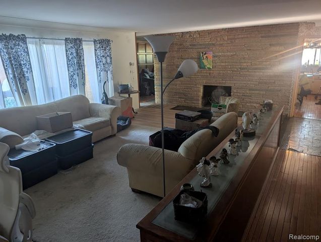 14300 Penrod Street, Detroit, MI 48223