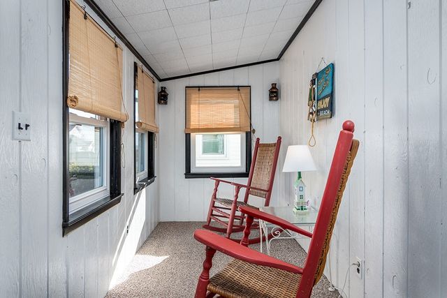 18 Greenbrier Road, Narragansett, RI 02882