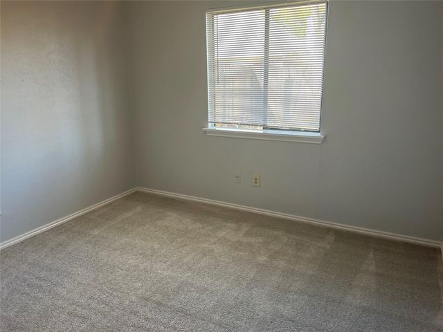 819 Lovingham Drive, Arlington, TX 76017