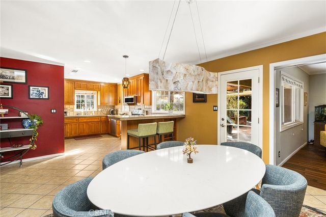 340 N Wayfield, Orange, CA 92867
