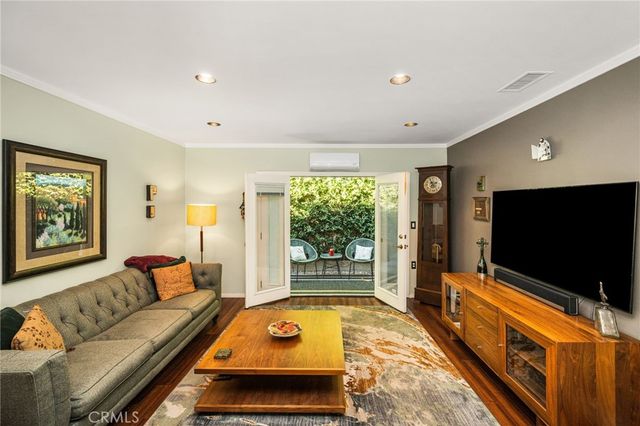 340 N Wayfield, Orange, CA 92867