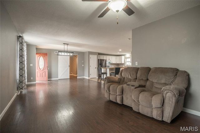 10867 Cabin Lane, Dexter, MO 63841