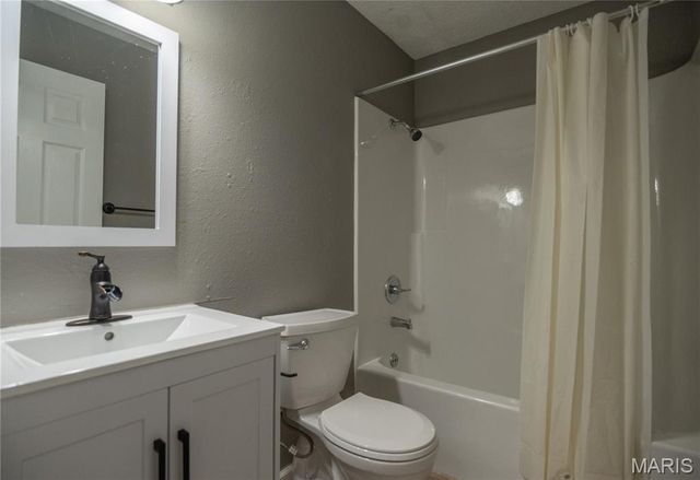 10867 Cabin Lane, Dexter, MO 63841