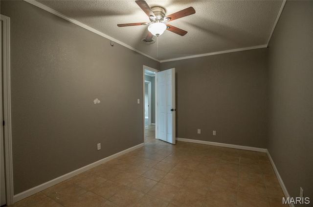 10867 Cabin Lane, Dexter, MO 63841