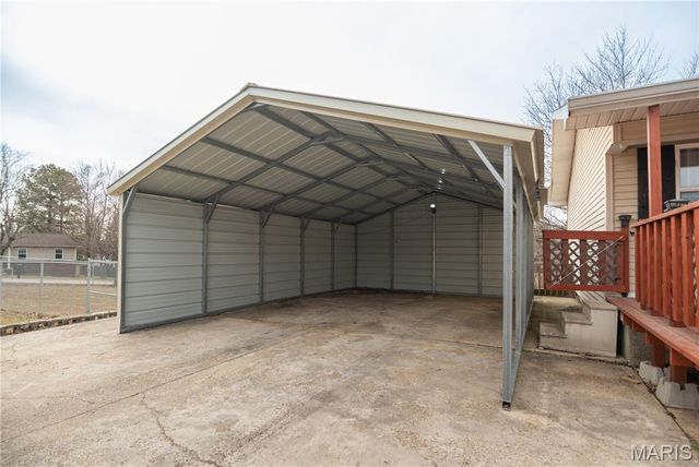 10867 Cabin Lane, Dexter, MO 63841