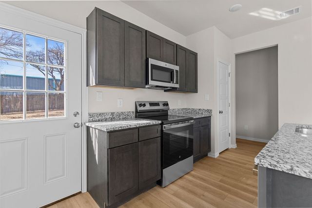 1840 E Broadway Avenue, Fort Worth, TX 76104