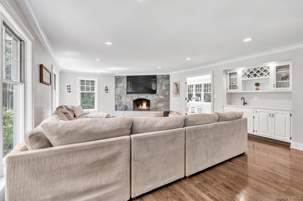 115 Fairway Drive, Stamford, CT 6903 — photo 5
