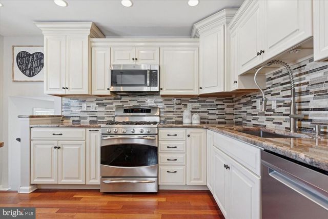 27 LINDLEY RD, Churchville, PA 18966