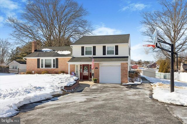 27 LINDLEY RD, Churchville, PA 18966