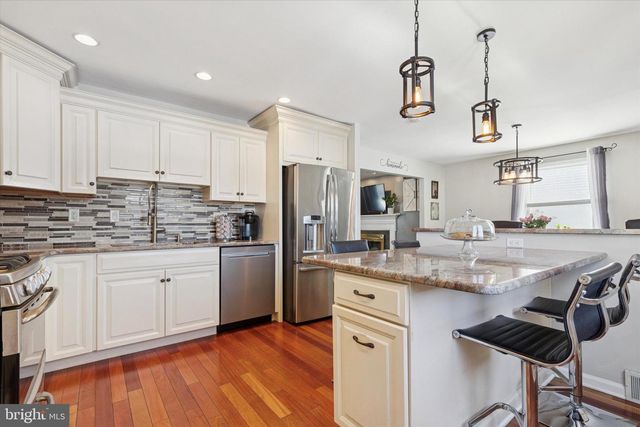 27 LINDLEY RD, Churchville, PA 18966